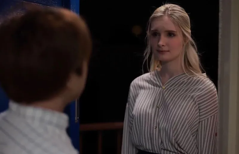 Cô đơn nơi xứ lạ với ông xã già, vợ yêu tây được ông anh hàng xóm an ủi